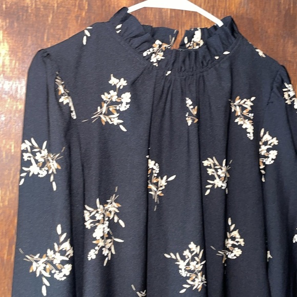 🟢J crew floral dress - Picture 2 of 4